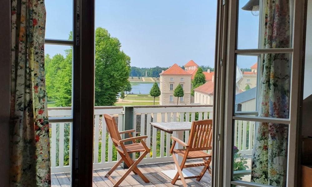 Loggiahaus Am Schloss, 5 Ferienwohnungen, Teils Mit Schloss- Und Seeblick Rheinsberg Esterno foto