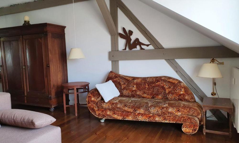 Loggiahaus Am Schloss, 5 Ferienwohnungen, Teils Mit Schloss- Und Seeblick Rheinsberg Esterno foto