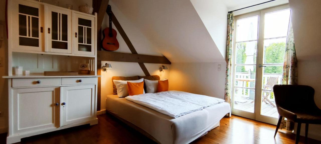 Loggiahaus Am Schloss, 5 Ferienwohnungen, Teils Mit Schloss- Und Seeblick Rheinsberg Esterno foto